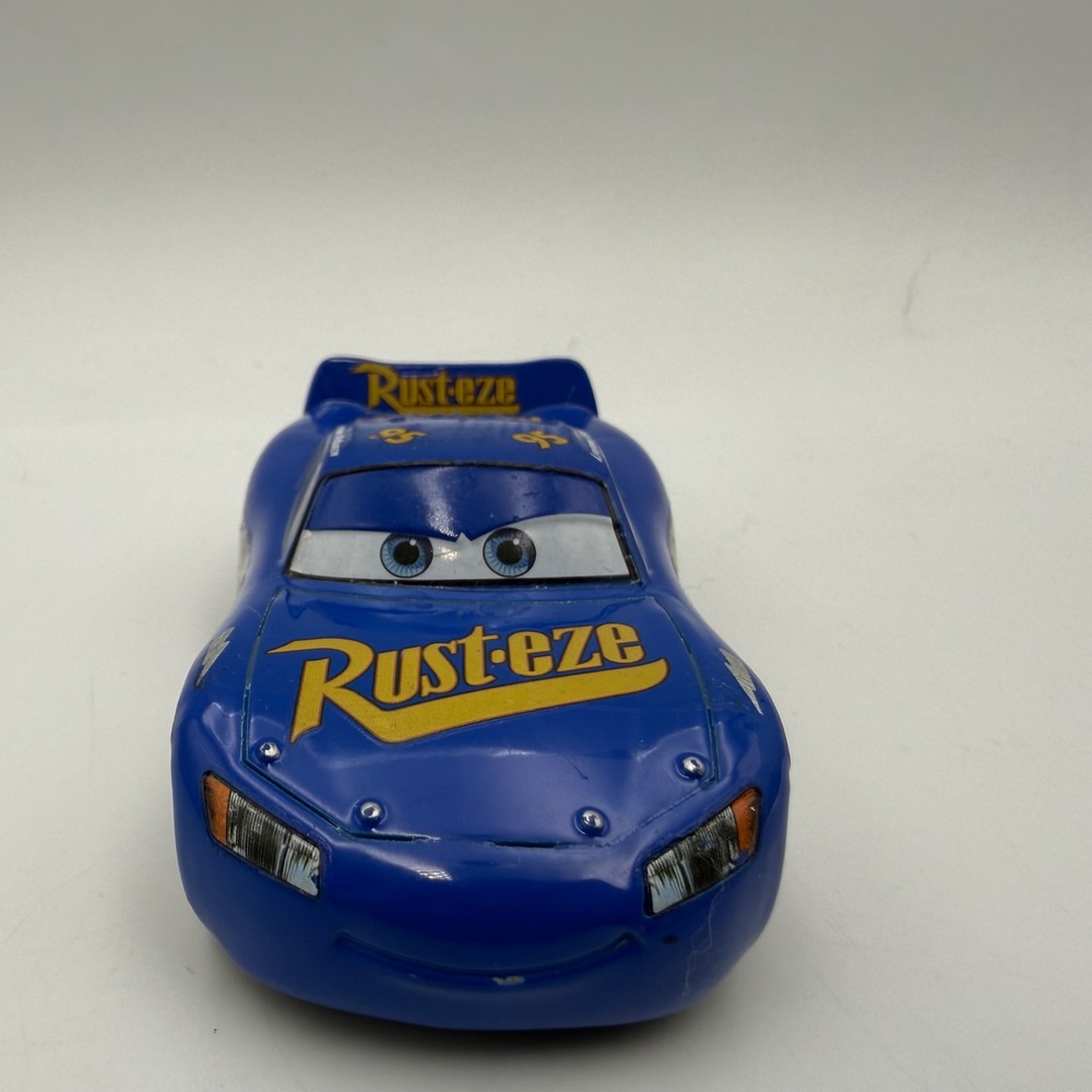 Disney Pixar Cars Fabulous Lightning McQueen Blue Rust-eze Die-cast 4 Inch